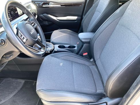 Used 2024 Kia Seltos S FWD image 17