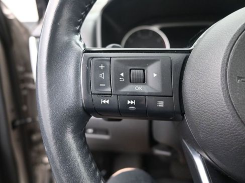 Used 2021 Nissan Rogue SL AWD/4WD image 18