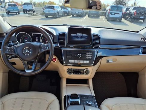 Used 2018 Mercedes-Benz GLE 350 4MATIC image 5