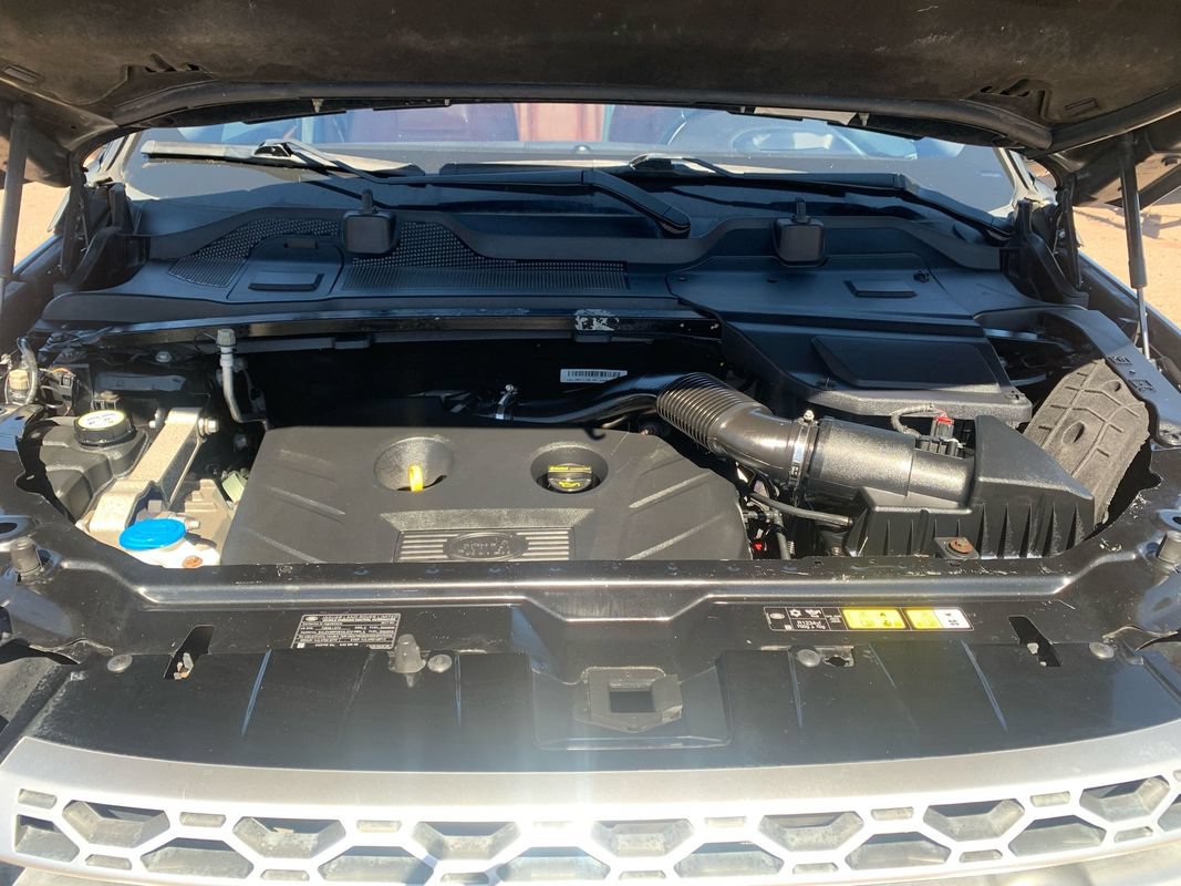 Used 2017 Land Rover Discovery Sport HSE Luxury AWD/4WD image 33