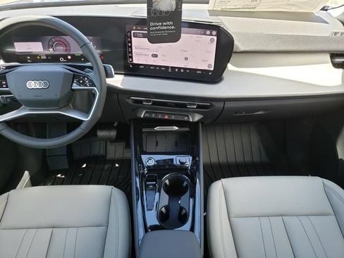 New 2026 Audi Q3 quattro 2.0T AWD/4WD image 16