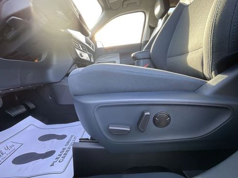 New 2025 Ford Maverick XLT w/ XLT Luxury Package image 12