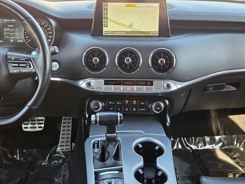 Used 2020 Kia Stinger GT1 image 17