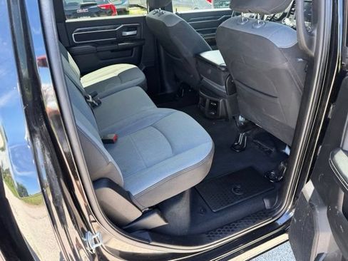 Certified 2024 RAM 2500 Big Horn AWD/4WD image 38