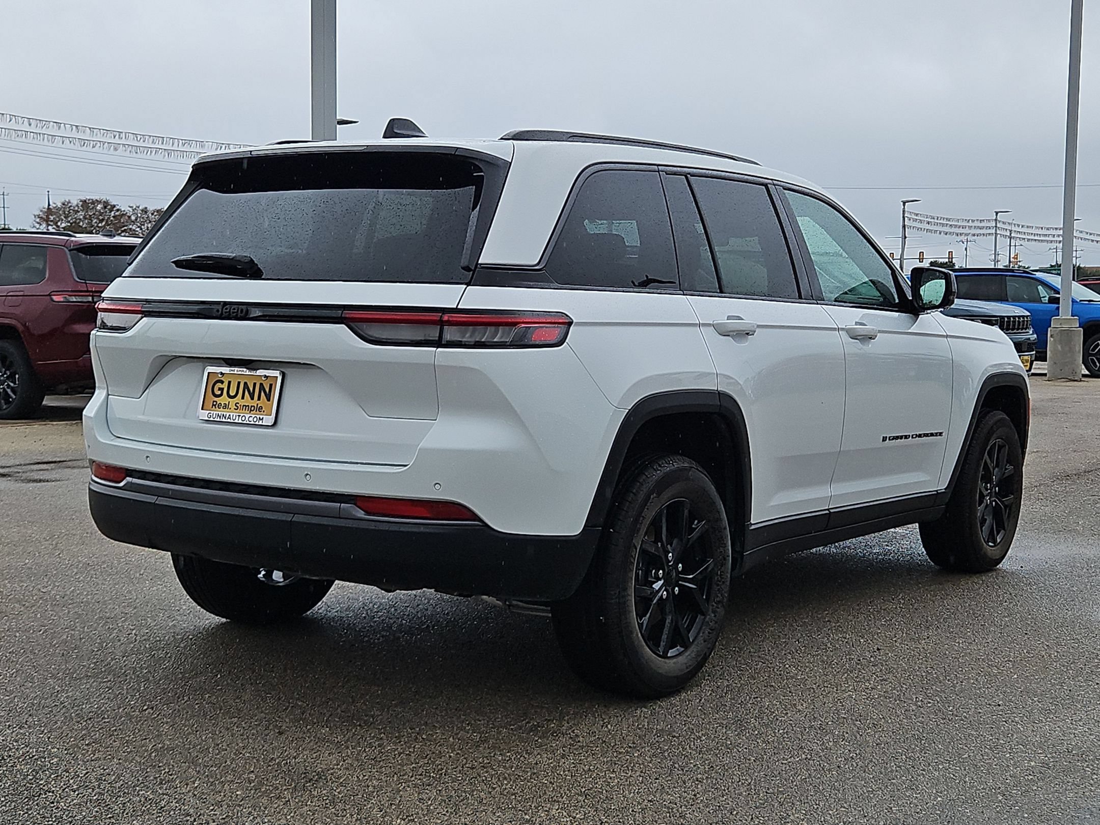 New 2026 Jeep Grand Cherokee Altitude RWD image 3