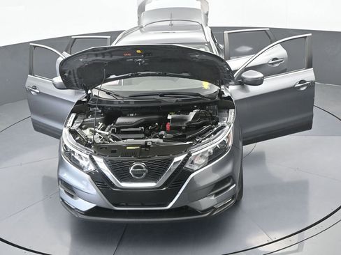 Used 2021 Nissan Rogue Sport SV image 74