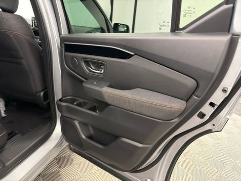 New 2026 Honda Pilot Sport image 17