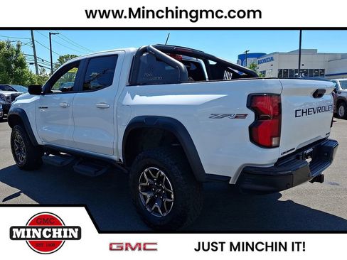 Used 2024 Chevrolet Colorado ZR2 w/ ZR2 Convenience Package III AWD/4WD image 4