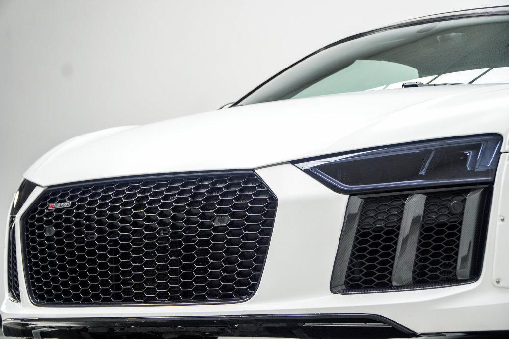Used 2018 Audi R8 V10 AWD/4WD image 8