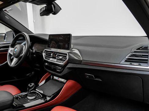 Used 2024 BMW X4 M40i w/ Premium Package image 17