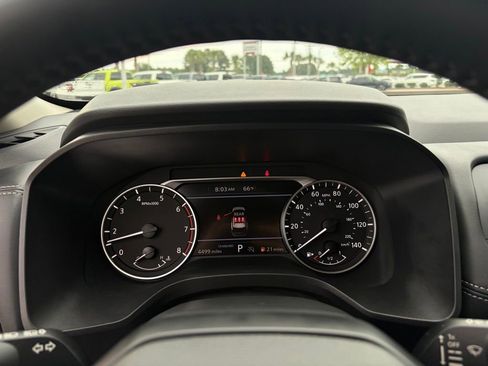 Used 2025 Nissan Rogue SV FWD image 14
