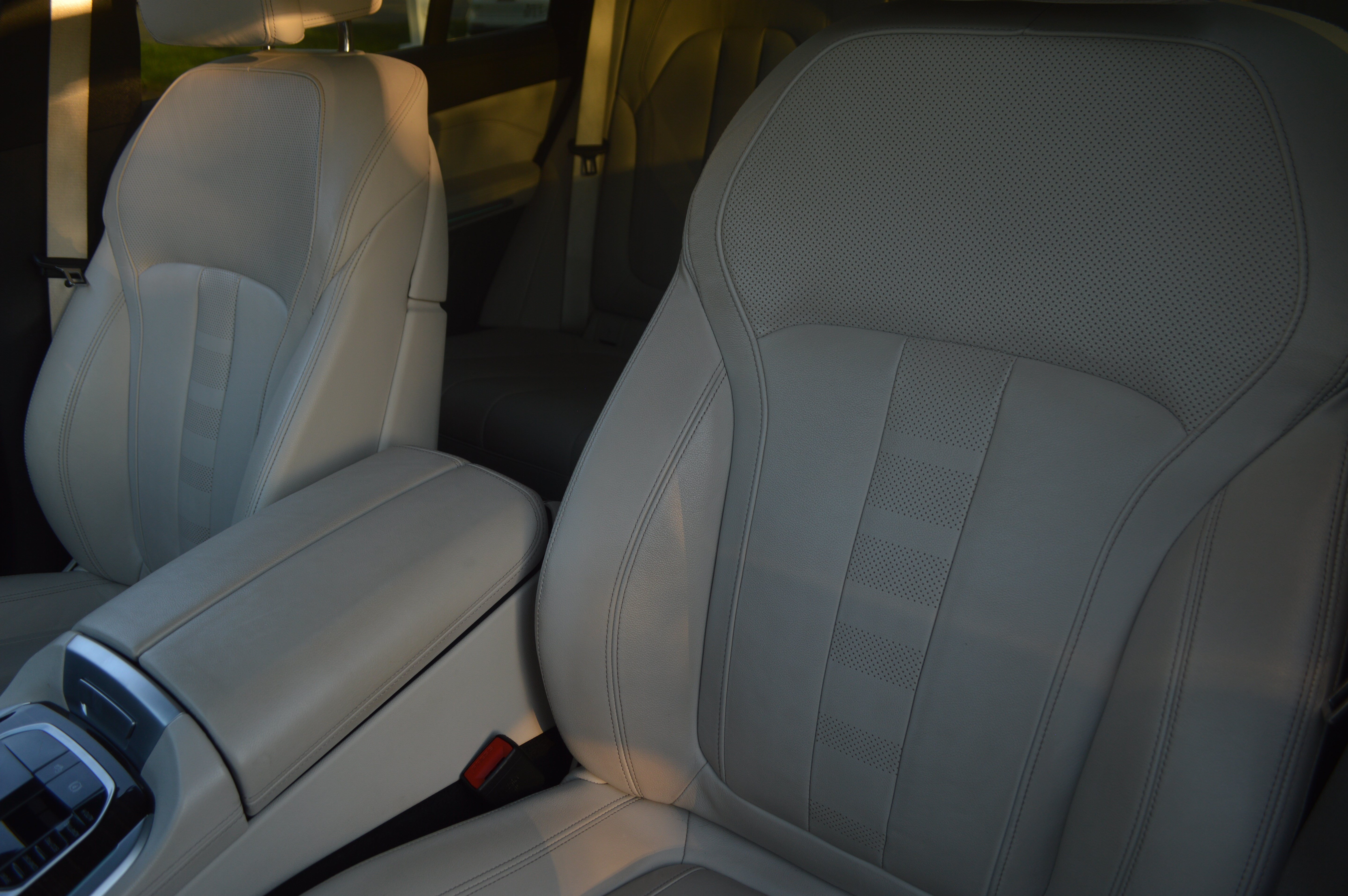 Used 2020 BMW X5 M50i w/ Premium Package AWD/4WD image 23