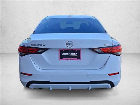 Used 2024 Nissan Sentra SV image 7