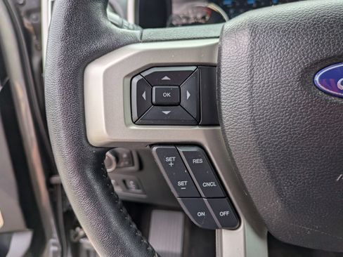 Used 2018 Ford F150 Lariat w/ Equipment Group 502A Luxury AWD/4WD image 19
