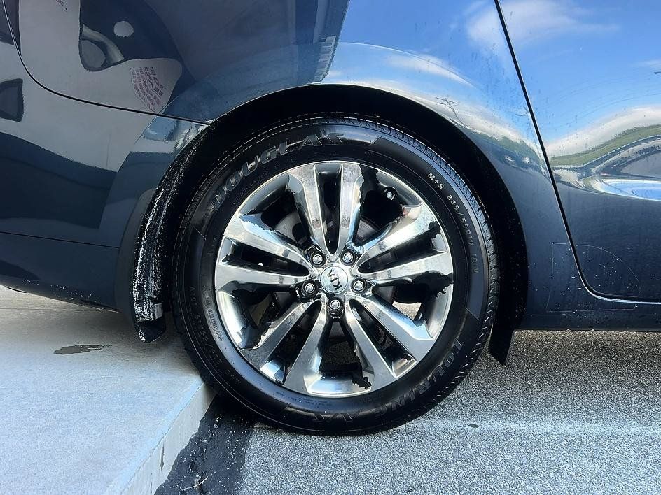 Used 2016 Kia Sedona SX Limited FWD image 22