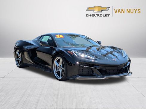 Used 2024 Chevrolet Corvette E-Ray AWD/4WD image 3