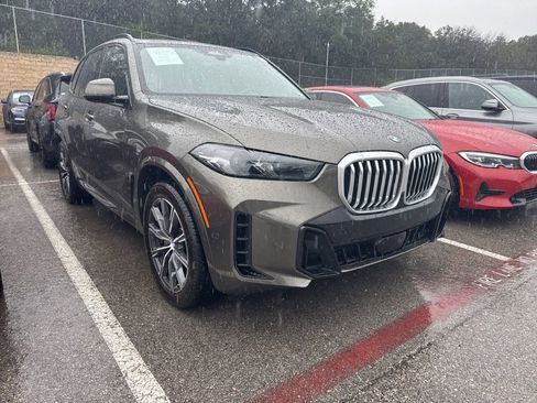 Certified 2024 BMW X5 sDrive40i w/ M Sport Package RWD image 2