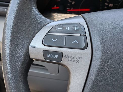 Used 2009 Toyota Camry FWD image 18