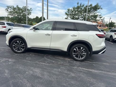 Used 2023 INFINITI QX60 Luxe w/ Vision Package AWD/4WD image 11