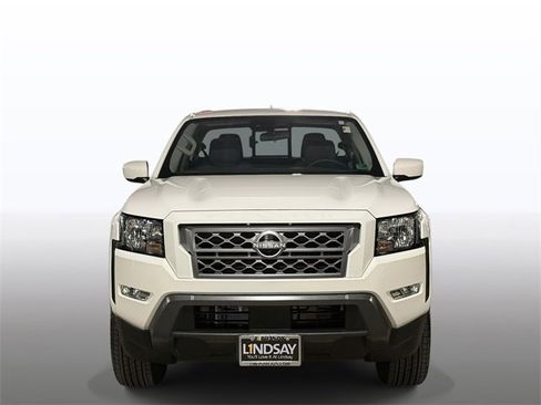 Used 2024 Nissan Frontier SV w/ SV Convenience Package image 8