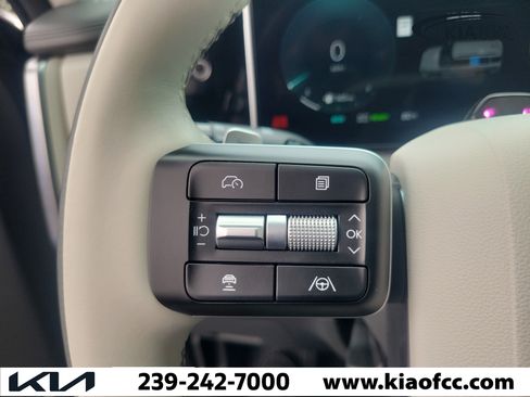 Used 2026 Hyundai Santa Fe Calligraphy FWD image 32