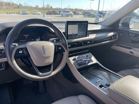Used 2023 Lincoln Aviator Reserve w/ Elements Package Plus image 17