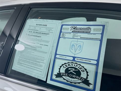 Used 2025 Nissan Altima 2.5 SR image 33