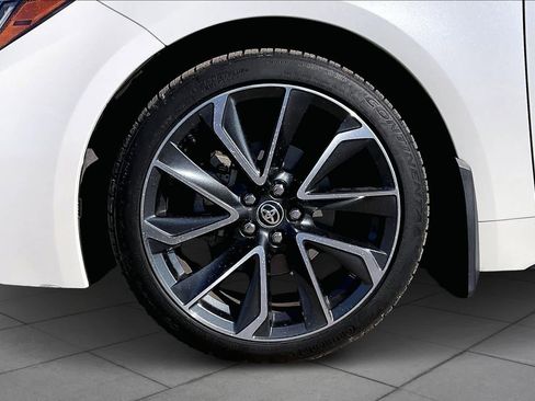 Used 2021 Toyota Corolla XSE image 10