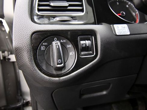 Used 2015 Volkswagen Golf TDI SEL FWD image 20