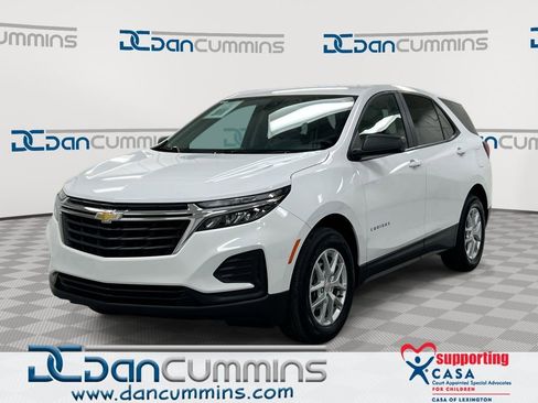 Used 2024 Chevrolet Equinox LS w/ LS Convenience Package image 1