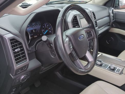 Used 2019 Ford Expedition Platinum image 10