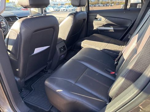 Used 2013 Ford Edge Limited w/ Driver Entry Pkg image 8