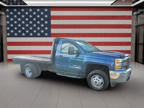 Used 2017 Chevrolet Silverado 3500 W/T w/ WT Convenience Package image 5