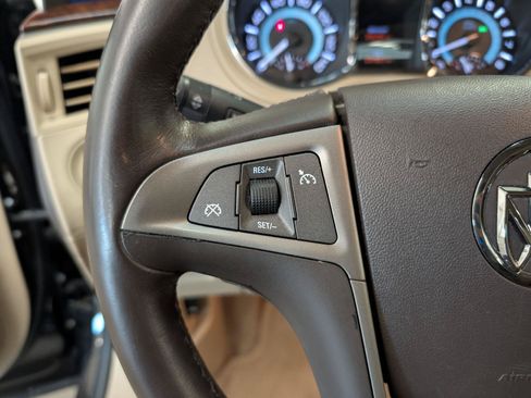 Used 2013 Buick LaCrosse Leather AWD/4WD image 22