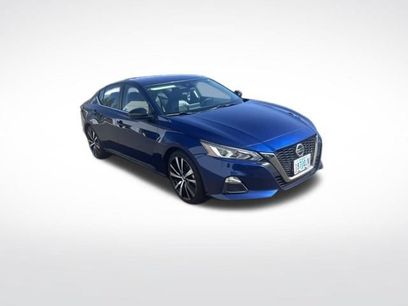 Used 2022 Nissan Altima 2.5 SR