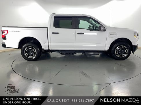 Used 2022 Ford F150 Lightning Pro image 5