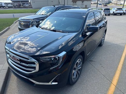 Used 2020 GMC Terrain SLT w/ Preferred Package FWD image 1