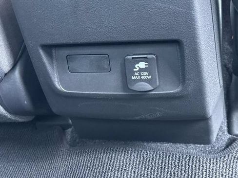 Used 2024 Nissan Frontier SV w/ SV Convenience Package RWD image 15