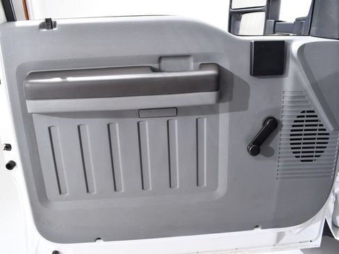 Used 2013 Ford F550 2WD Regular Cab Super Duty w/ Payload Upgrade Pkg image 22