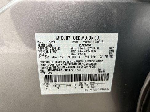 Used 2023 Ford Edge Titanium w/ Cargo Accessory Package AWD/4WD image 27