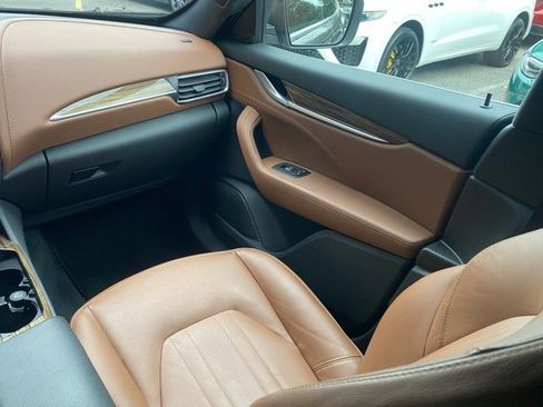 Used 2022 Maserati Levante GT image 47