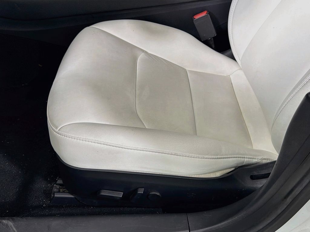 Used 2020 Tesla Model 3 RWD image 22