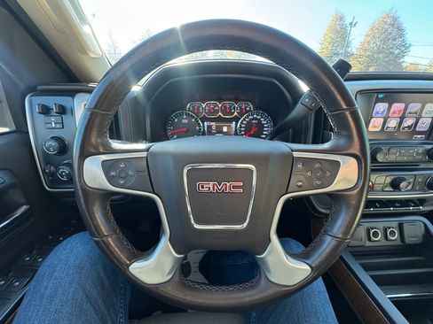 Used 2017 GMC Sierra 1500 SLT w/ SLT Premium Package image 28