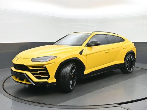Used 2019 Lamborghini Urus image 7