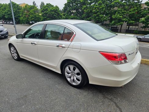Used 2009 Honda Accord EX-L image 4