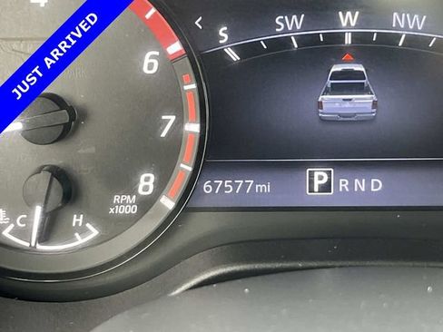 Used 2021 Nissan Titan PRO-4X w/ Pro-4x Convenience Package AWD/4WD image 40