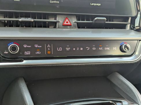 Certified 2023 Kia Sportage SX Prestige image 26