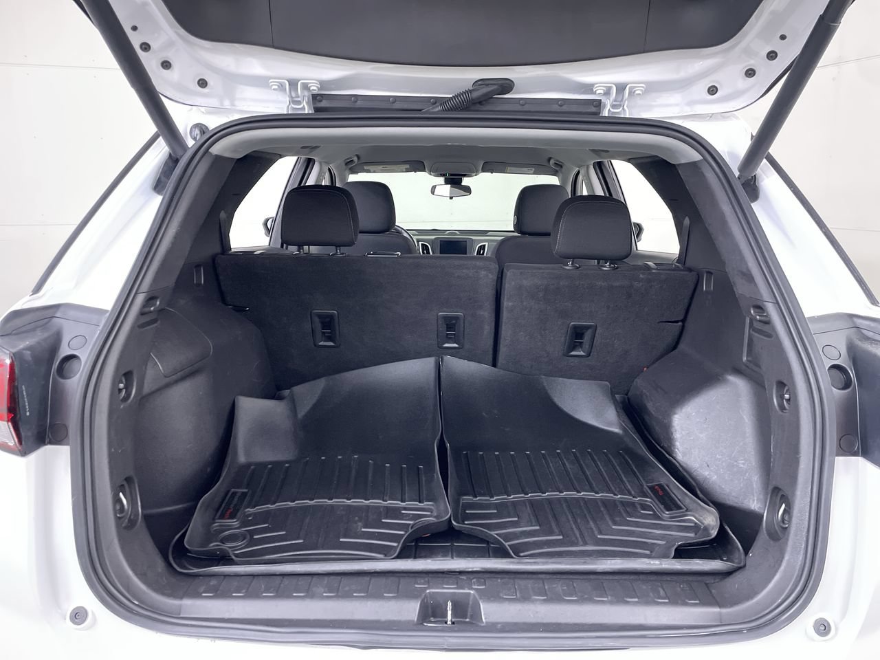 Used 2022 Chevrolet Equinox LT w/ Driver Convenience Package AWD/4WD image 22