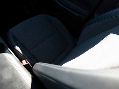 Used 2023 Kia Seltos S image 27