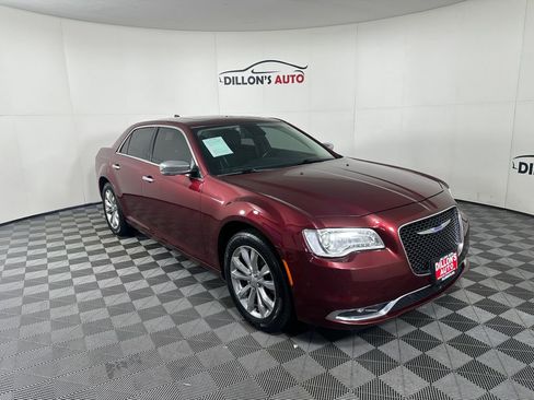 Used 2018 Chrysler 300 Limited w/ Safetytec Plus Group image 9